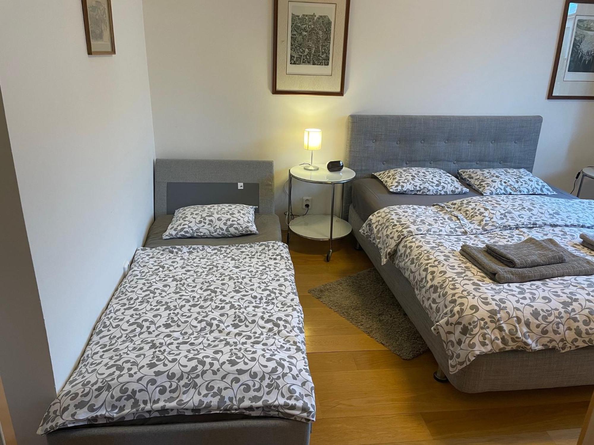 Apartment Kosatcova Prag Eksteriør billede