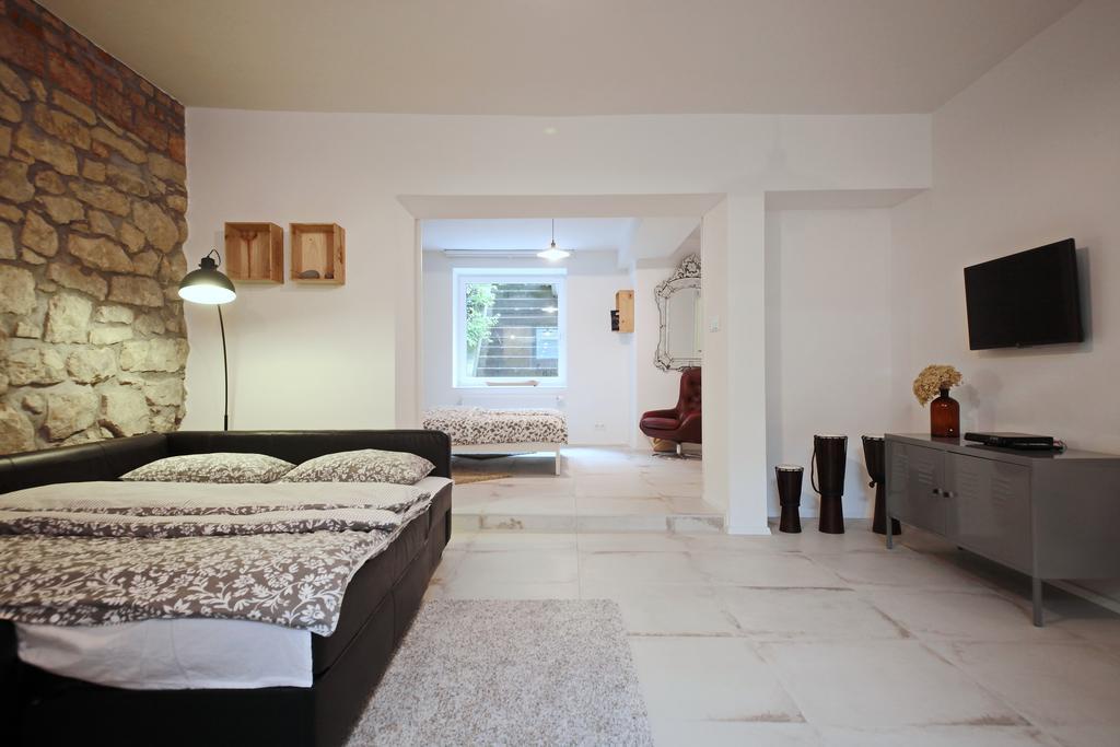 Apartment Kosatcova Prag Eksteriør billede