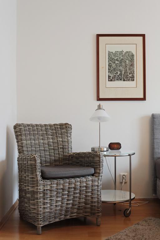 Apartment Kosatcova Prag Eksteriør billede