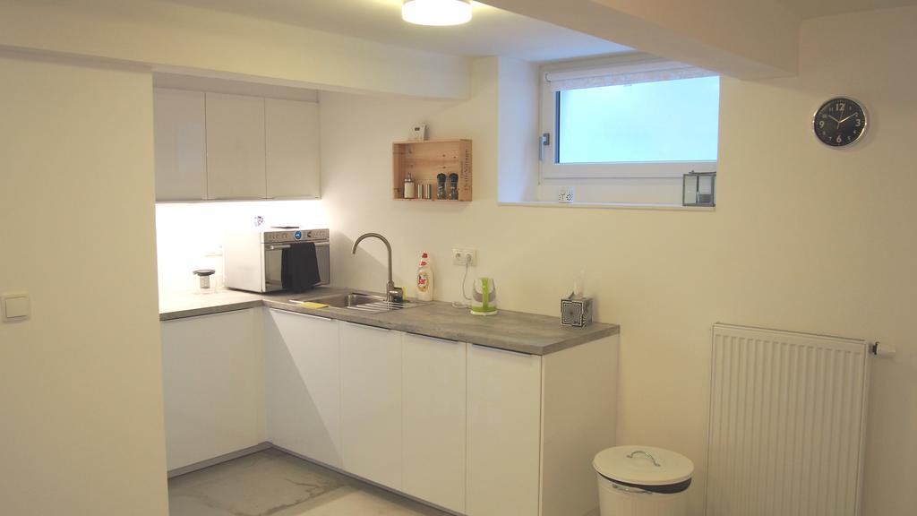 Apartment Kosatcova Prag Eksteriør billede