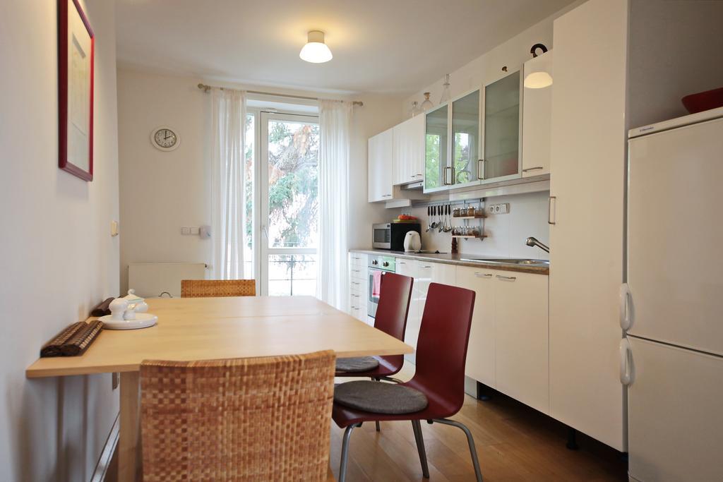 Apartment Kosatcova Prag Eksteriør billede